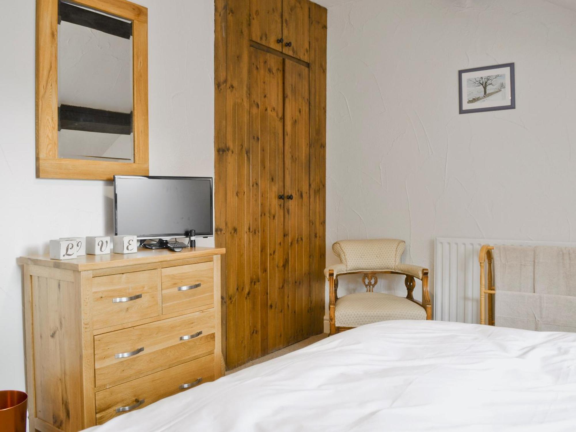 18 In The Corner Villa Windermere Bagian luar foto